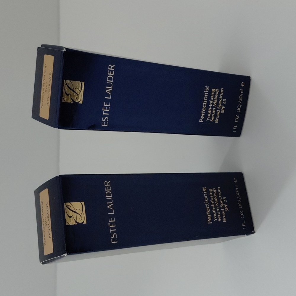 (2) Estee Lauder Perfectionist 5w2